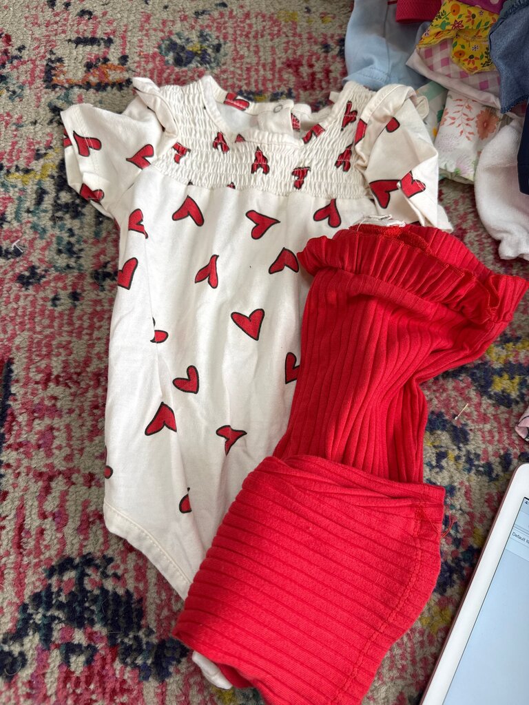 Red Heart Print Baby Outfit