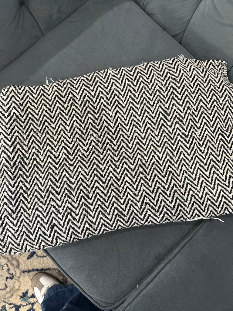Black and White Chevron Pattern Blanket