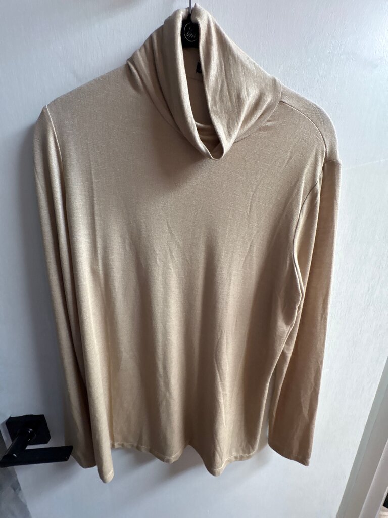 J.McLaughlin Long Sleeve Top