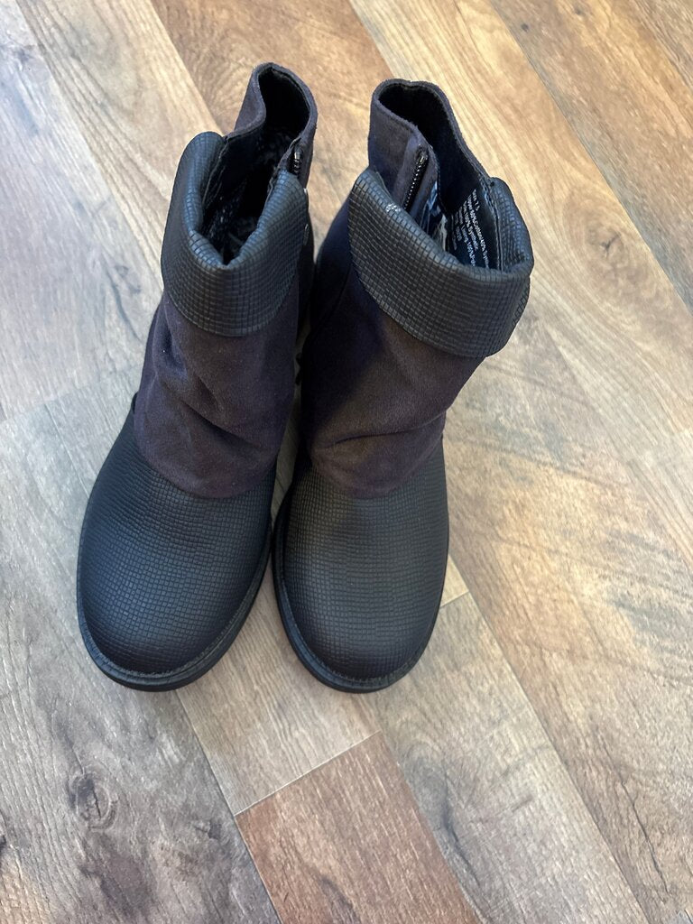 Women's Black Ankle Boots Size 7.5