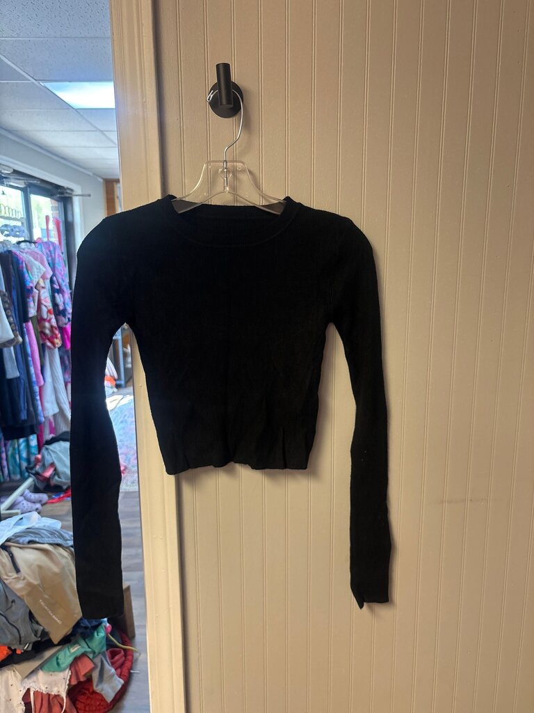 SHEIN Women's Black Crop Top