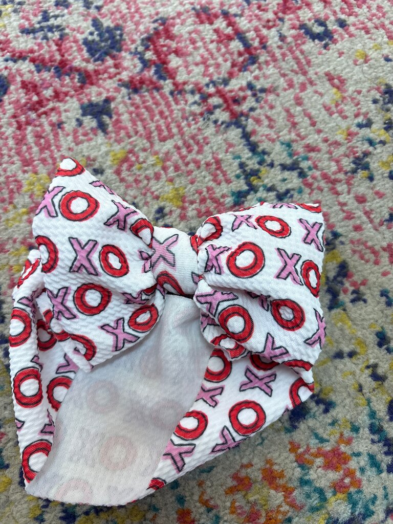 XOXO Pattern Hair Bow
