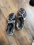 Stylish Casual Clogs with Heart Cutouts