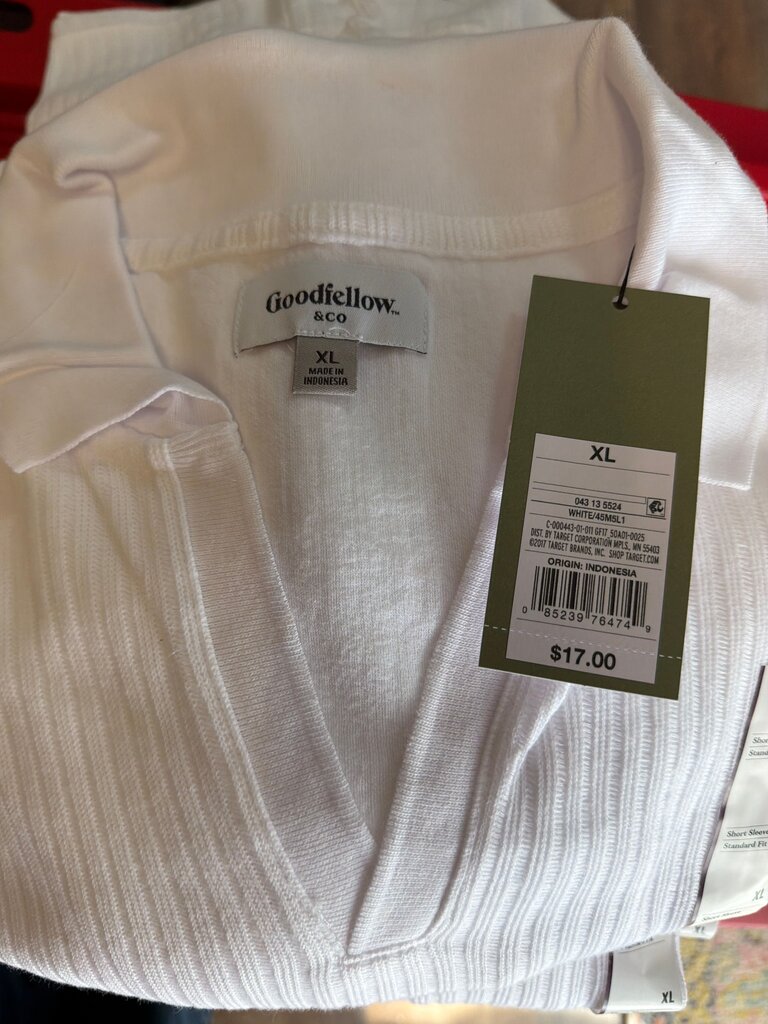 Goodfellow & Co. Short Sleeve V-Neck Shirt