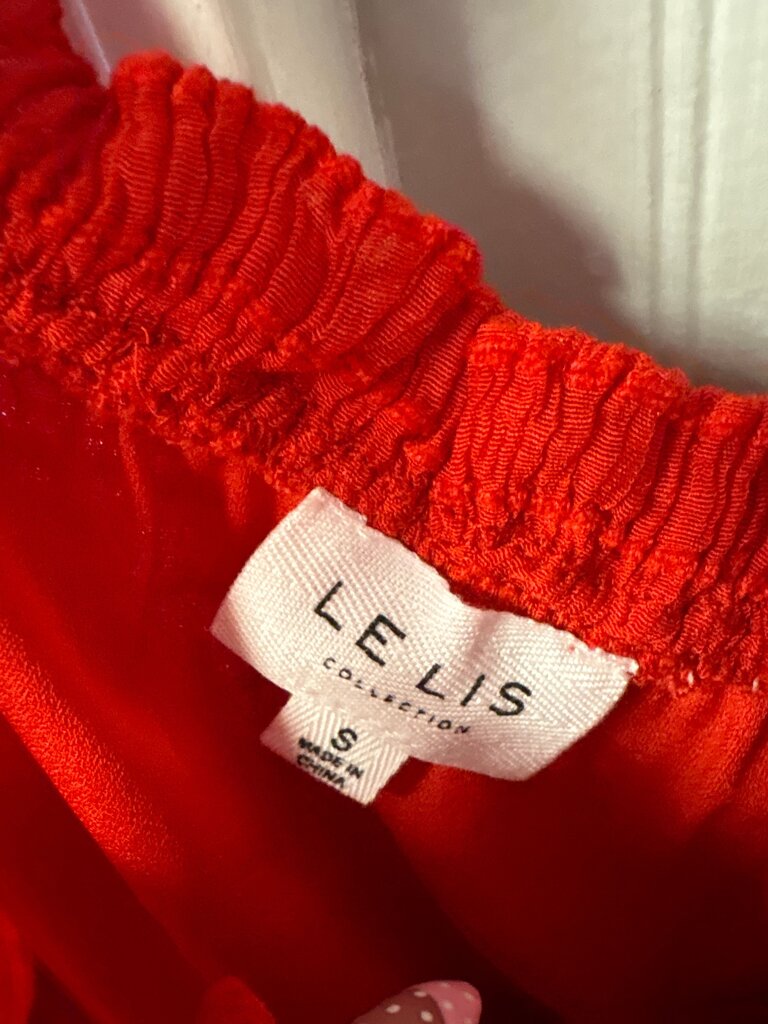 LE LIS Red Ruffled Top