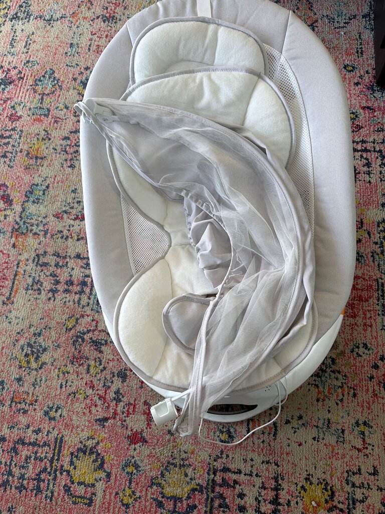 Baby Rocker with Mesh Canopy
