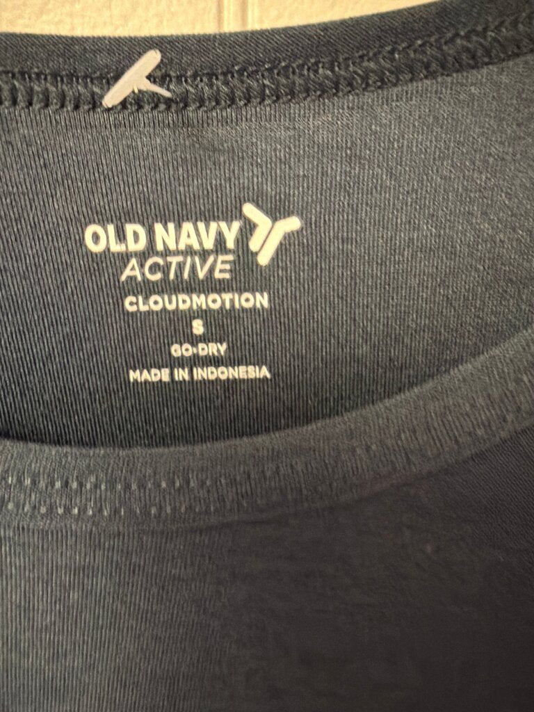 Old Navy Active Cloudmotion Tank Top
