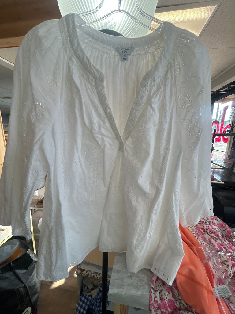 Crown & Ivy White Embroidered Blouse