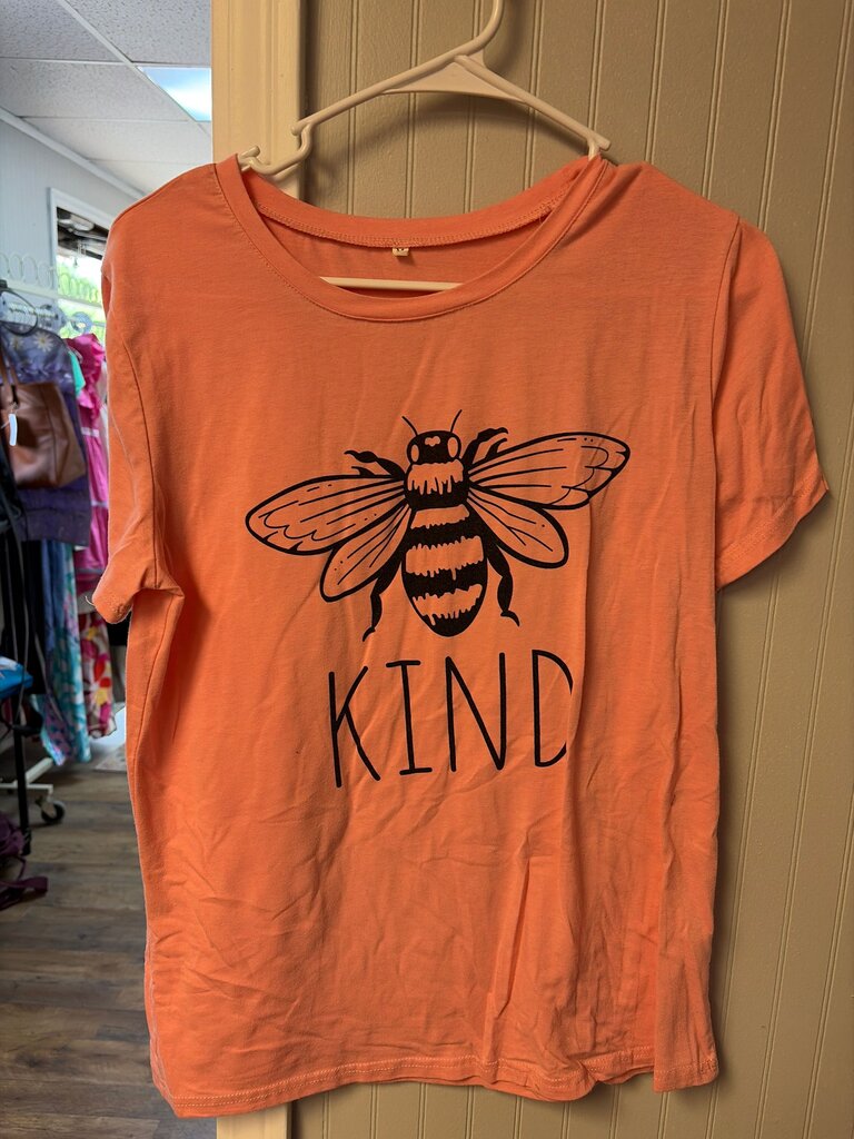 Bee Kind Graphic Tee