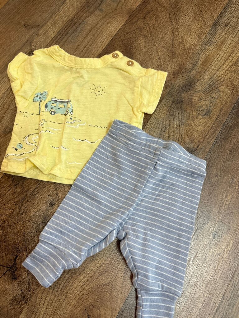 Carter's Newborn Outfit Set