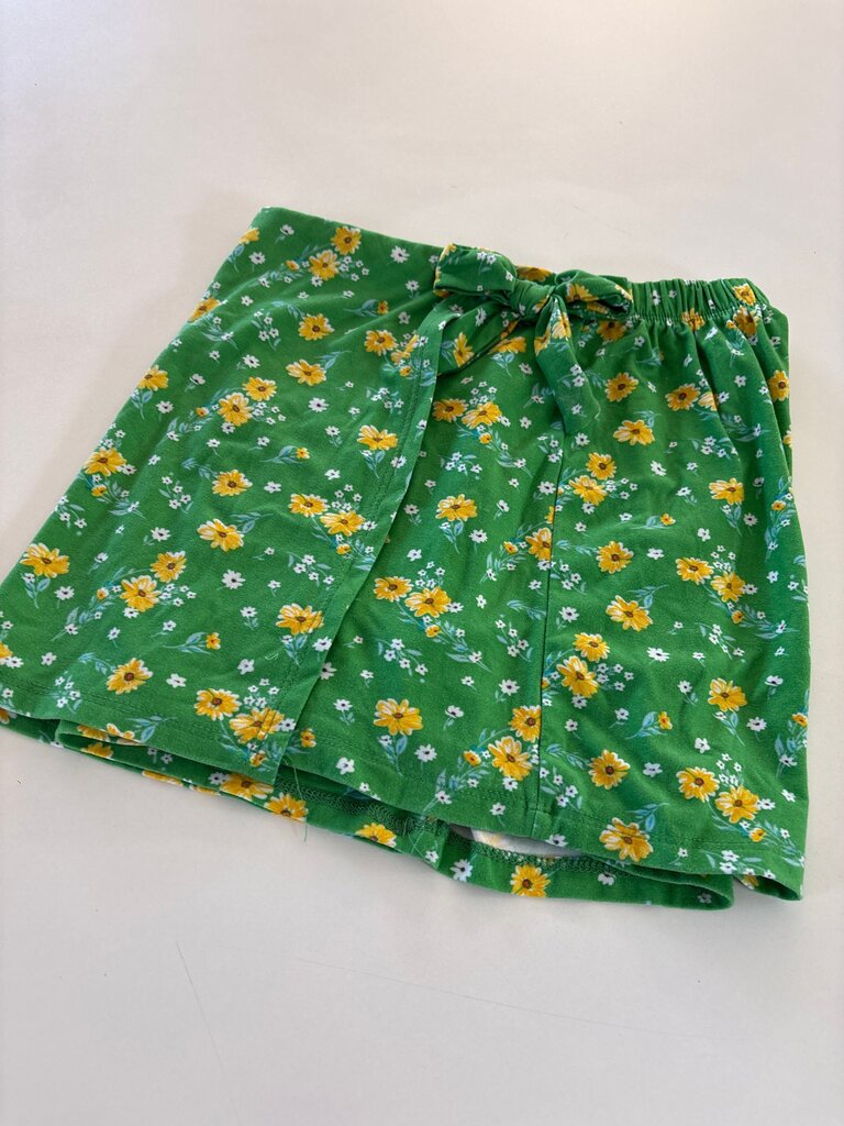 Rare Too Green Floral Skort