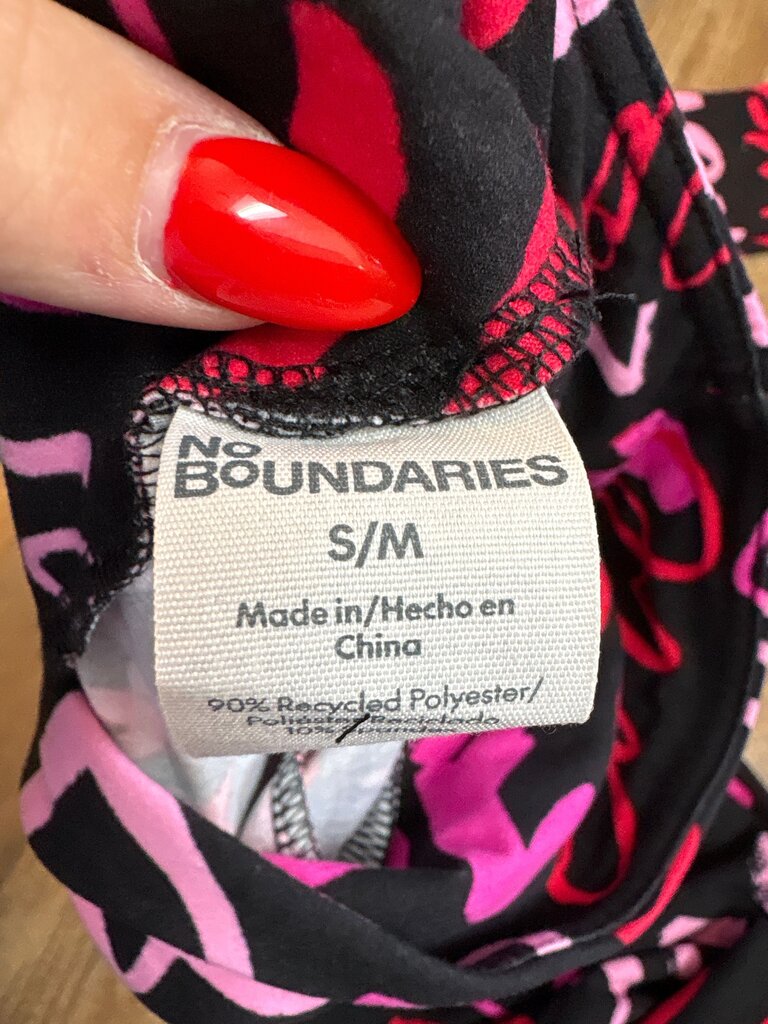 No Boundaries Women's Leggings with Heart Print