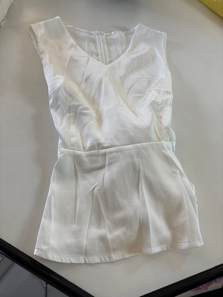 SHEIN White Peplum Top