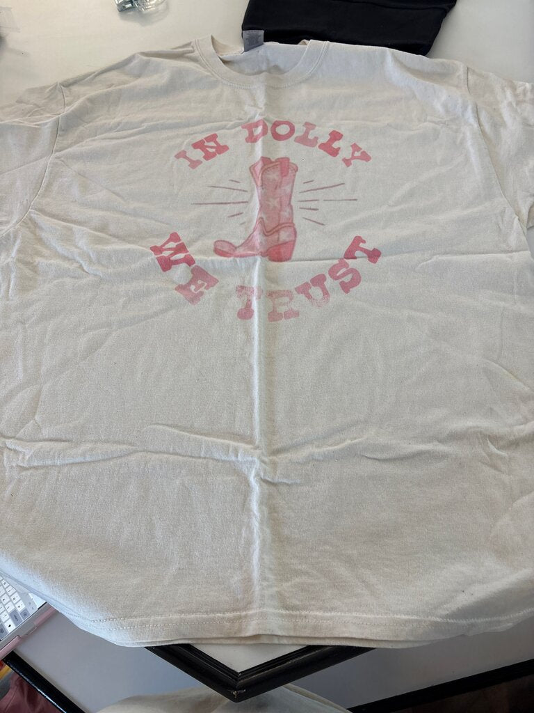 In Dolly We Trust Graphic Tee