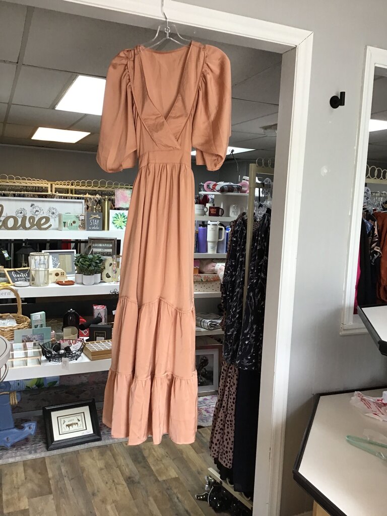 Peach Colored Maxi Dress with Puff Sleeves