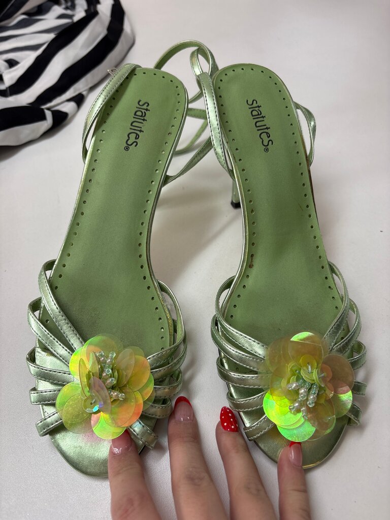 Statutes Green Floral Open-Toe Heels