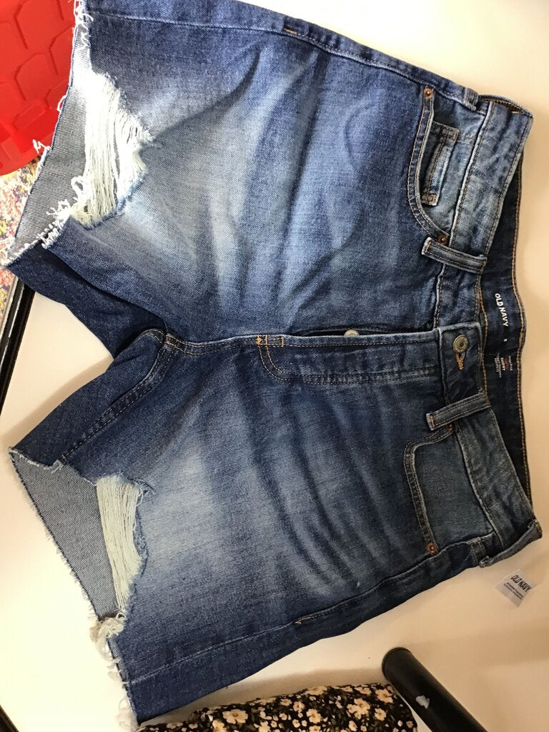 Old Navy High-Rise Curvy Shorts