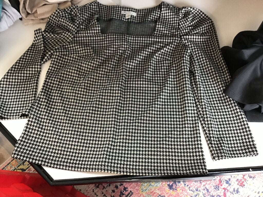 Cato Women's Houndstooth Pattern Top