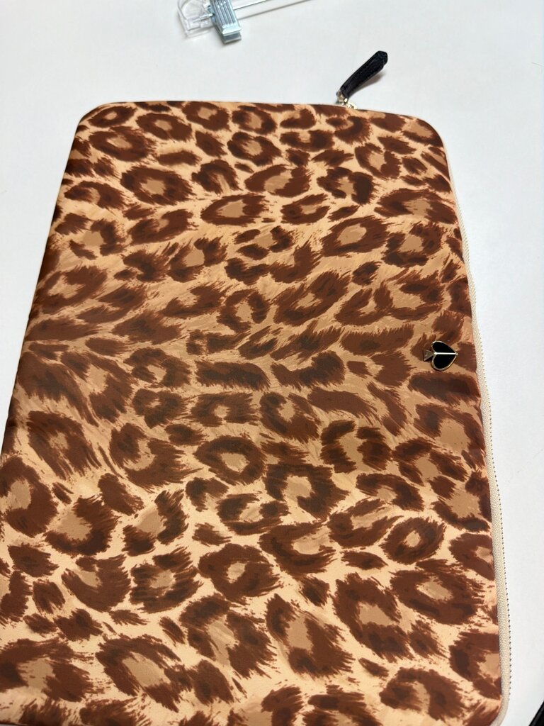 Leopard Print Zipper Pouch