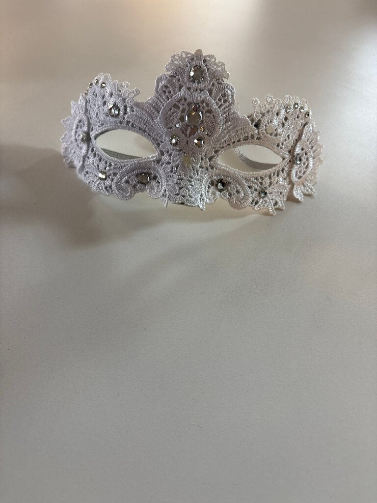 Elegant White Lace Masquerade Mask