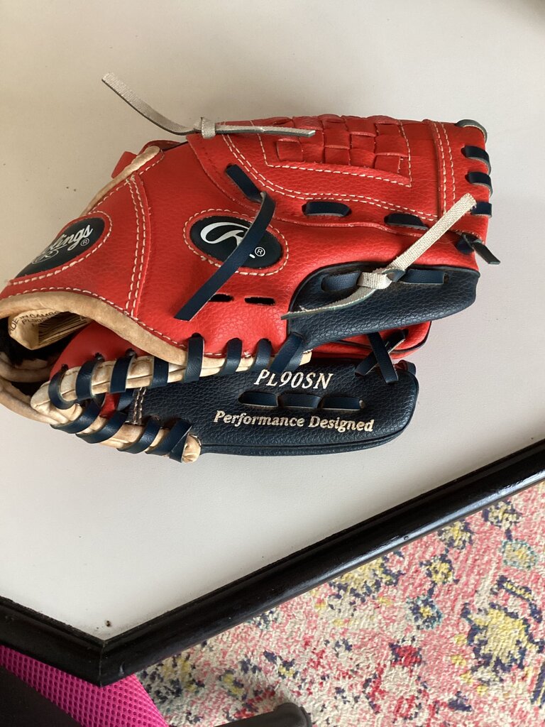 Rawlings Baseball Glove