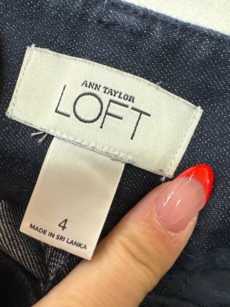 ANN TAYLOR LOFT Women's Shorts