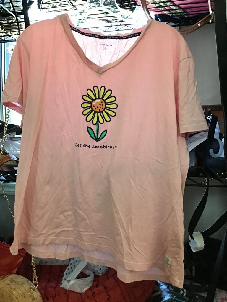 Life is Good Flower Graphic T-Shirt
