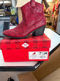 True Craft Women's Red Textured Ankle Boots
