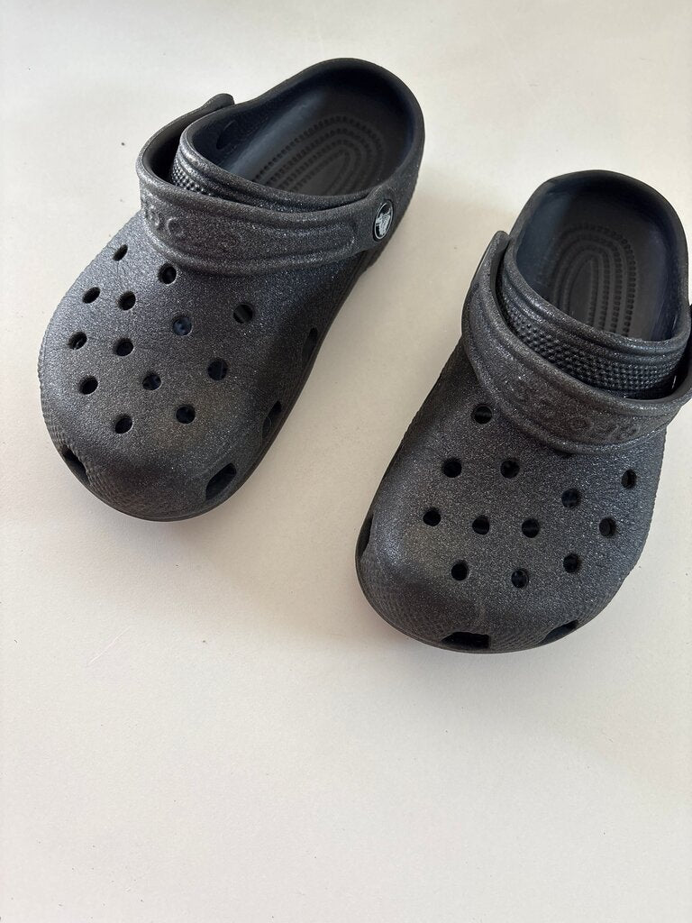 Crocs Classic Clogs