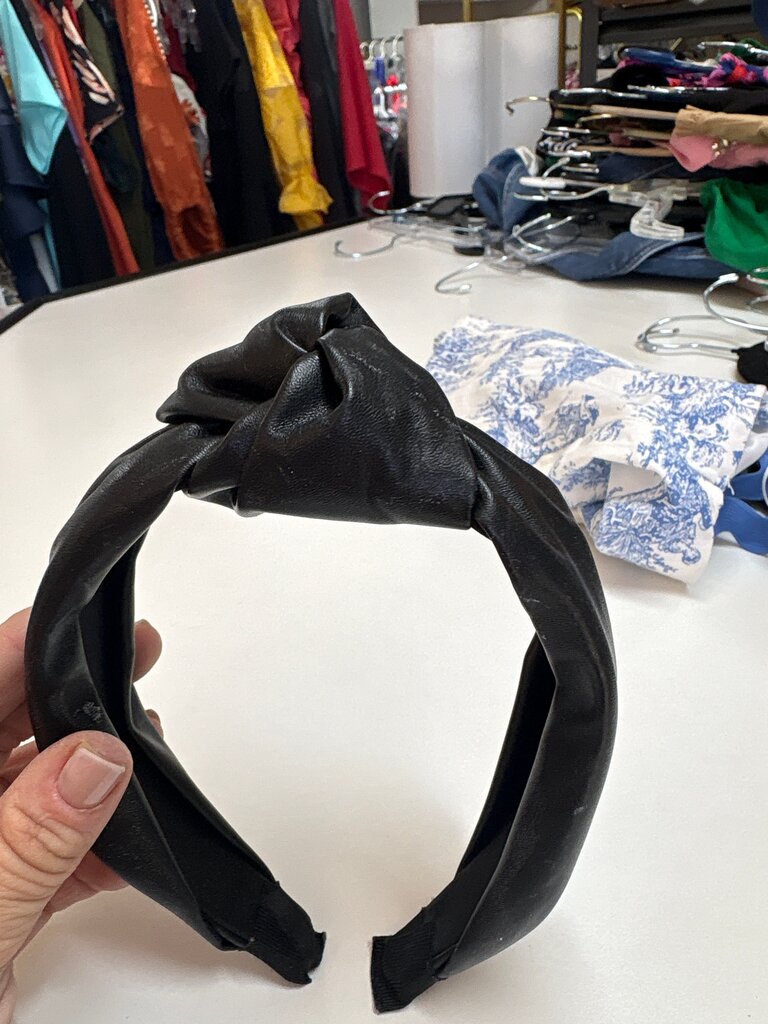 Black Knotted Headband