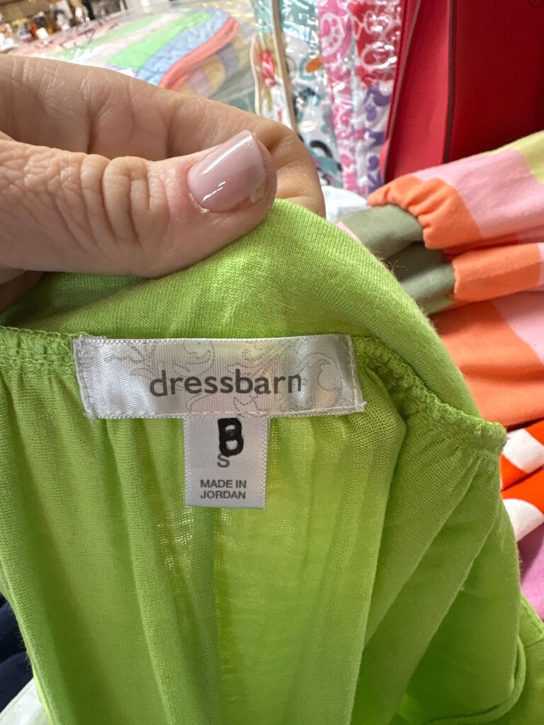 Dressbarn Green Sleeveless Top