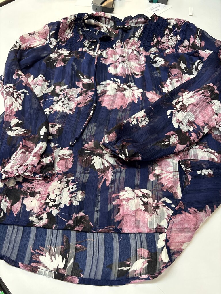 I.N. Studio Petite Floral Top