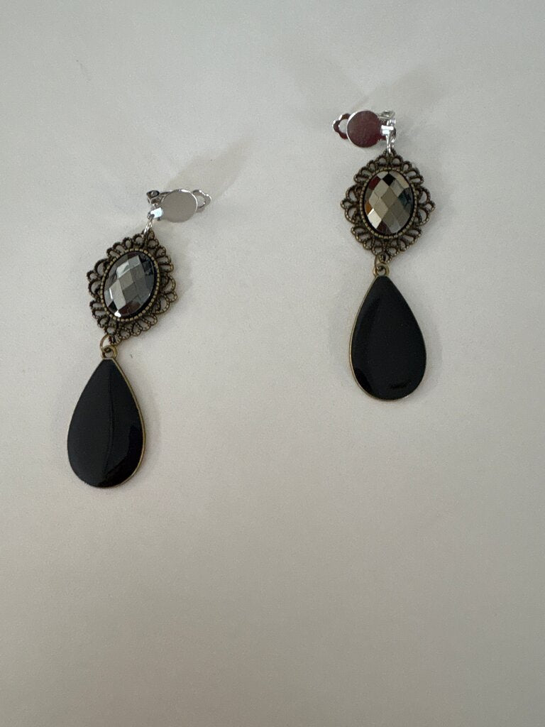 Vintage Black Drop Earrings