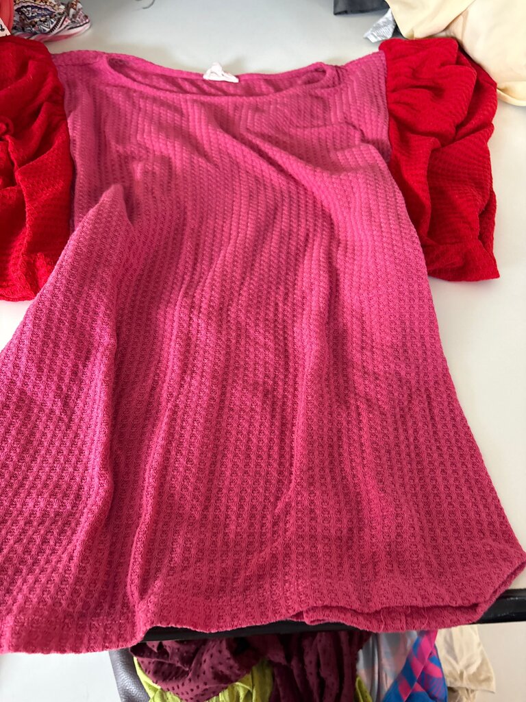 BiBi! Pink Red Puff Sleeve Top