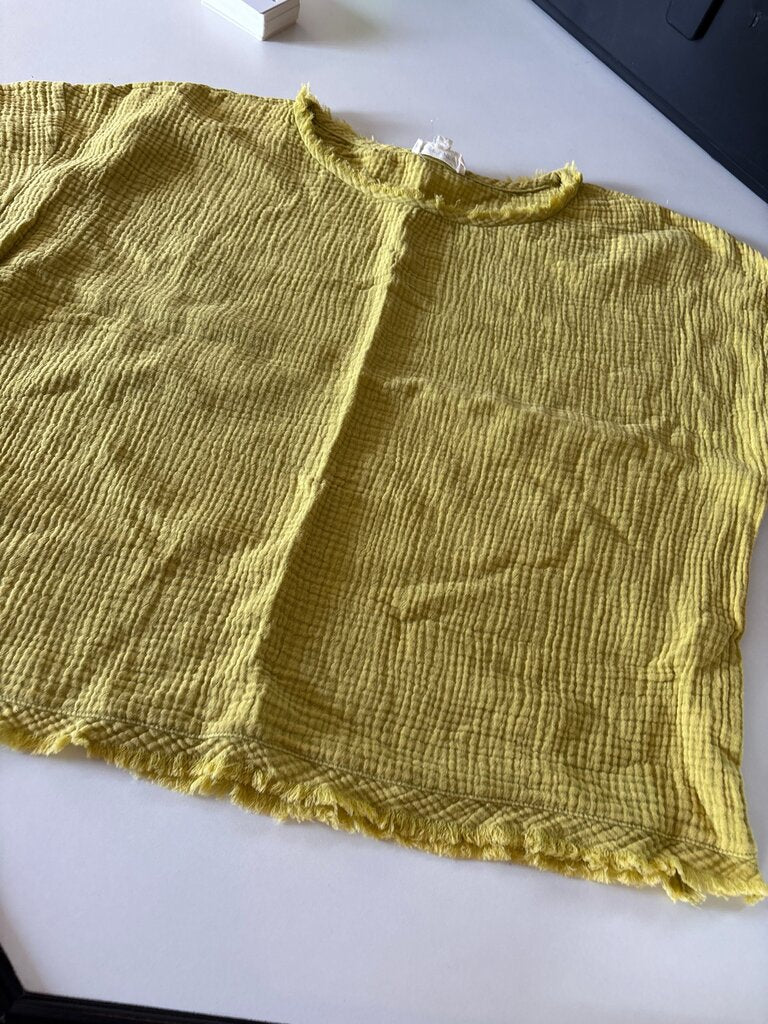 ee:some Yellow Top