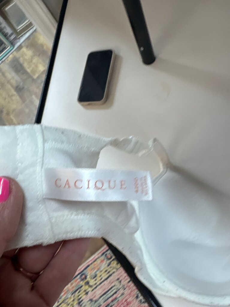 CACIQUE White Bra