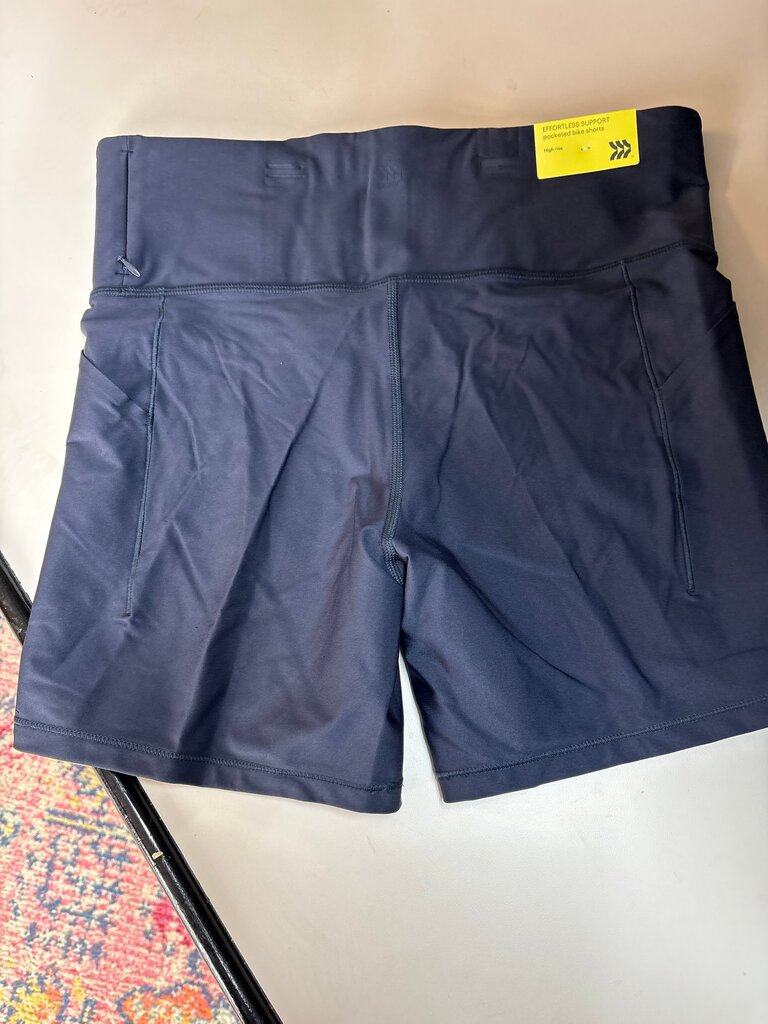 Effortless Support Pocketed Biker Shorts