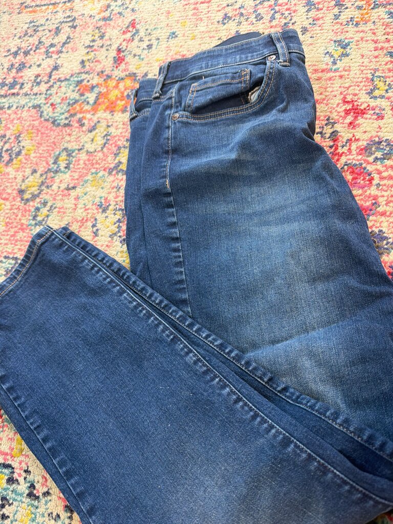 Wonderly Mid-Rise Straight Jeans