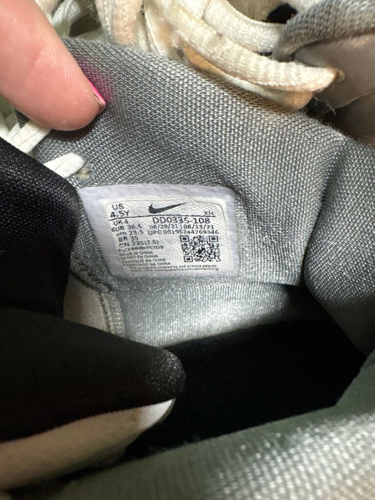 Nike Youth Sneakers DD0335-108