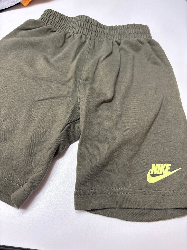 Nike Boys' Green Shorts