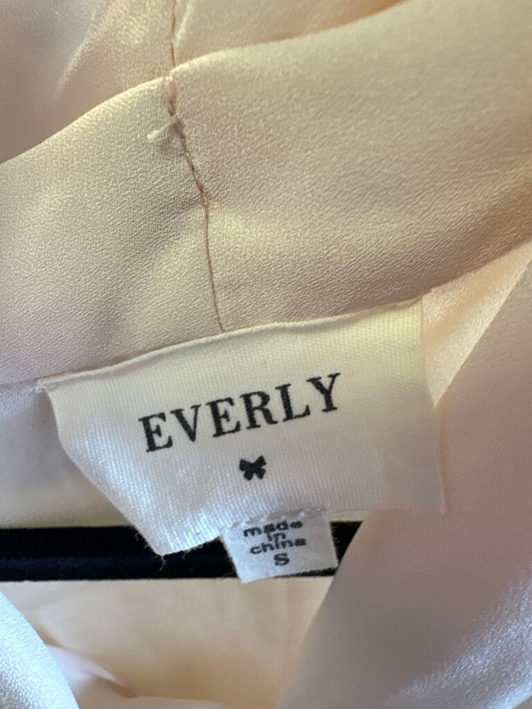 Everly Sleeveless Blouse