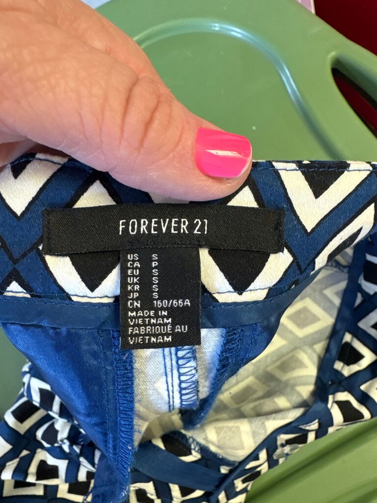Forever 21 Geometric Pattern Leggings