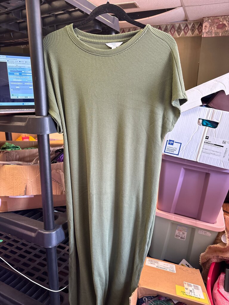Time and Tru Olive Green Ribbed Dress