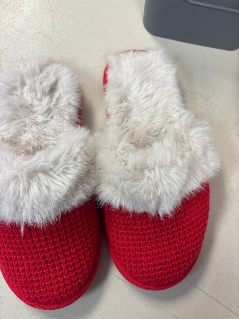 Women's Red Cozy Slippers with Faux Fur