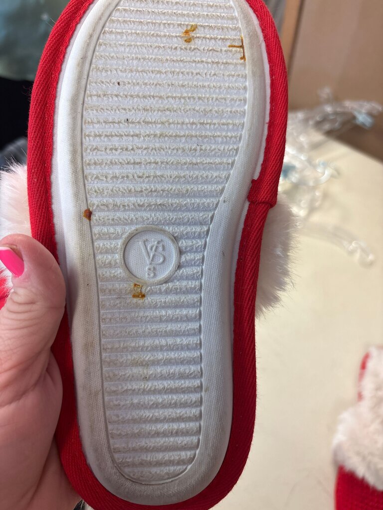 Women's Red Cozy Slippers with Faux Fur