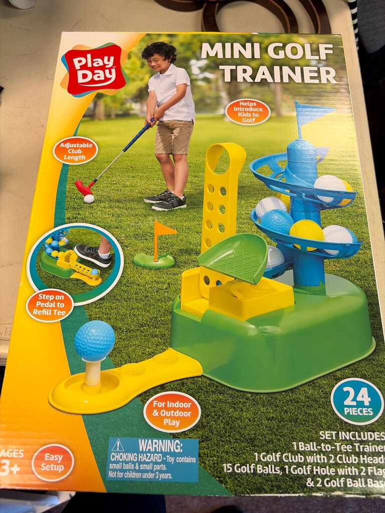 PlayDay Mini Golf Trainer