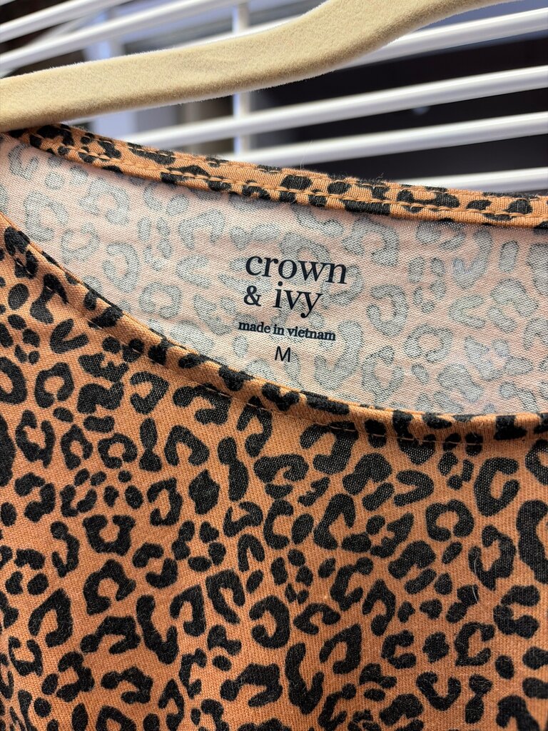 Crown & Ivy Leopard Print Top