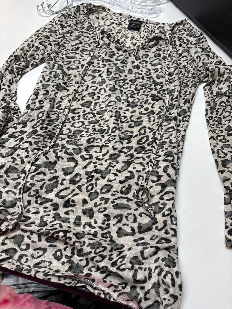 Leopard Print Long Sleeve Top