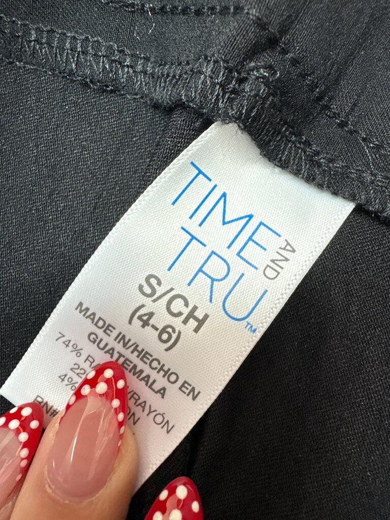 Time and Tru Black Shorts Size S/CH