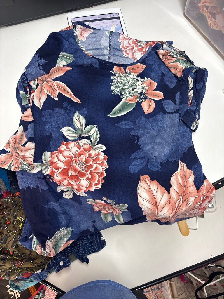 Mai Soli Floral Print Top